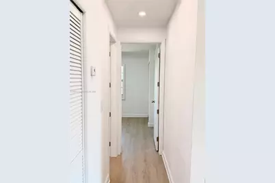 6815 Edgewater Dr #309, Coral Gables, FL 33133 - Photo 8