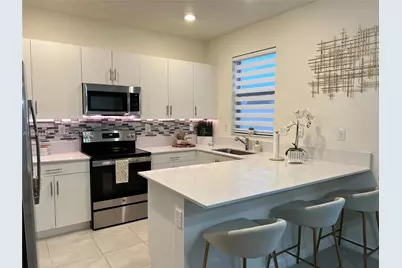 3328 W 114th Ter #3328, Hialeah, FL 33018 - Photo 8