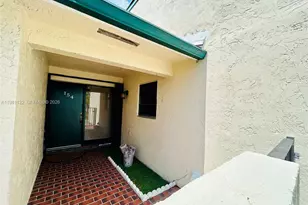 10818 SW 72nd St, Miami, FL 33173 - Photo 16