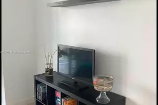 1111 SW 1st Ave, Miami, FL 33130 - Photo 18