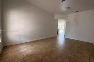 4045 NE 15th St, Homestead, FL 33033 - Photo 10