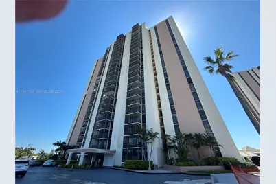 20301 W Country Club Dr #1224, Aventura, FL 33180 - Photo 4