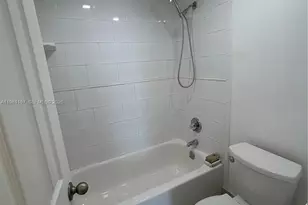 20301 W Country Club Dr, Aventura, FL 33180 - Photo 28