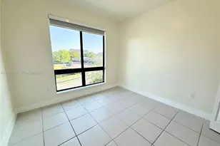 8001 NW 41st St, Doral, FL 33166 - Photo 14