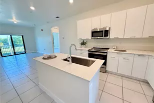 8001 NW 41st St, Doral, FL 33166 - Photo 10