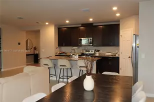 920 Cambridge Dr, Winter Haven, FL 33881 - Photo 8