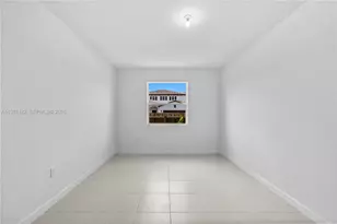 2310 SE 28th Dr, Homestead, FL 33035 - Photo 6