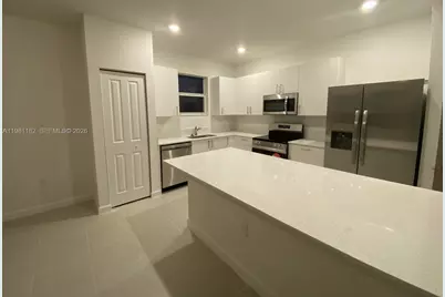 2310 SE 28th Dr, Homestead, FL 33035 - Photo 2