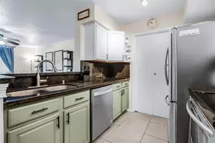 875 Riverside Dr, Coral Springs, FL 33071 - Photo 4