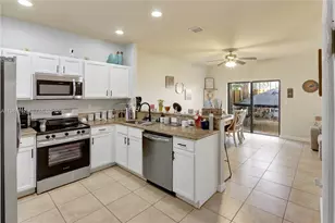 338 NE 37th Ave, Homestead, FL 33033 - Photo 4