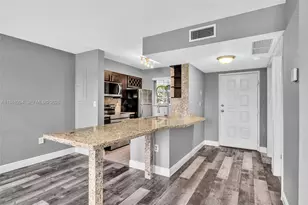 2871 N Oakland Forest Dr, Oakland Park, FL 33309 - Photo 2