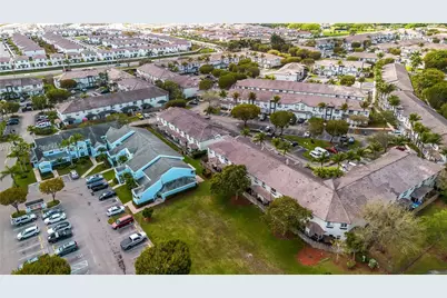 2301 SE 24th Ave #2301, Homestead, FL 33035 - Photo 2