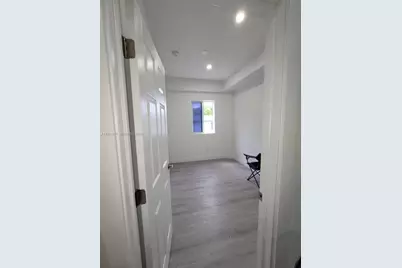 734 SW 4th St #6, Miami, FL 33130 - Photo 8