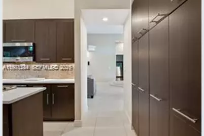 1884 Classic Dr #1884, Coral Springs, FL 33071 - Photo 10