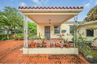 512 Mendoza Ave, Coral Gables, FL 33134 - Photo 16