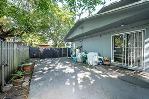 2610 NW 33rd St, Miami, FL 33142 - Photo 30