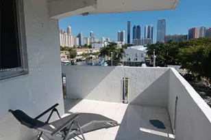 3703 NE 166th St, North Miami Beach, FL 33160 - Photo 8