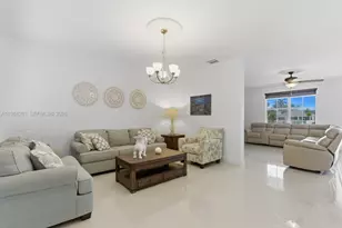 663 Live Oak Ln, Weston, FL 33327 - Photo 8