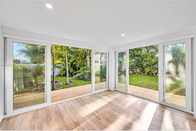 1960 NE 182nd St, North Miami Beach, FL 33162 - Photo 8