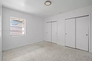 11330 Peachtree Dr, Miami, FL 33161 - Photo 10