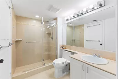 90 Alton Rd #711, Miami Beach, FL 33139 - Photo 10