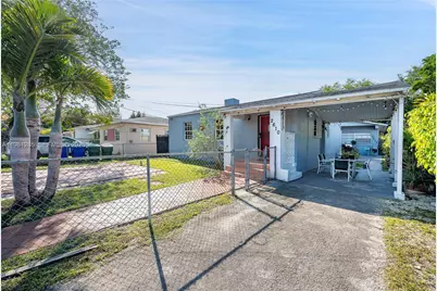 2610 NW 33rd St #2610-2612, Miami, FL 33142 - Photo 6