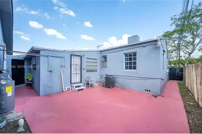 2610 NW 33rd St #2610-2612, Miami, FL 33142 - Photo 8