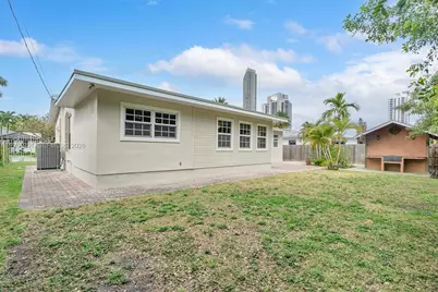 300 187th St, Sunny Isles Beach, FL 33160 - Photo 58