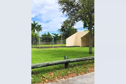 8325 NW 5th Ave #8325, Miami, FL 33150 - Photo 22