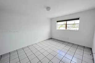 1615 Meridian Ave, Miami Beach, FL 33139 - Photo 8