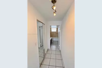 1615 Meridian Ave #503, Miami Beach, FL 33139 - Photo 10