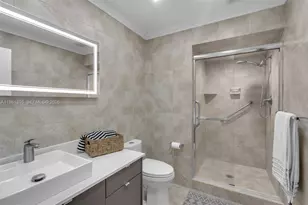 19951 NE 10th Pl Way, Miami, FL 33179 - Photo 22