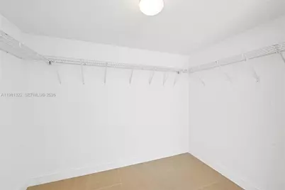 1800 N Bayshore Dr #2811, Miami, FL 33132 - Photo 16