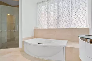 18101 Collins Ave, Sunny Isles Beach, FL 33160 - Photo 22