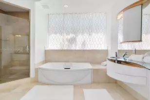 18101 Collins Ave, Sunny Isles Beach, FL 33160 - Photo 22