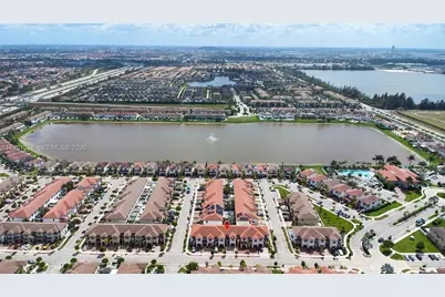 3438 W 104th Ter, Hialeah, FL 33018 - Photo 32