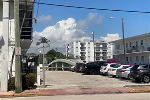 8040 Tatum Waterway Dr, Miami Beach, FL 33141 - Photo 16