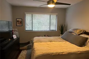 15525 N Miami Lakeway N, Miami Lakes, FL 33014 - Photo 12