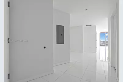 851 NE 1st Ave #2200, Miami, FL 33132 - Photo 8