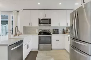 9913 NW 2nd St, Plantation, FL 33324 - Photo 22