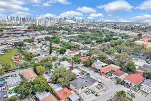 2415 NW 15th St, Miami, FL 33125 - Photo 32