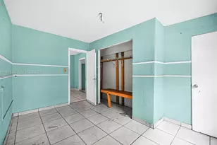 2415 NW 15th St, Miami, FL 33125 - Photo 18