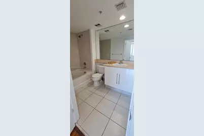 335 S Biscayne Blvd #3610, Miami, FL 33131 - Photo 12