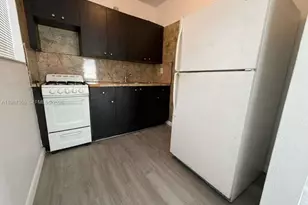 1565 SW 6th St, Miami, FL 33135 - Photo 12