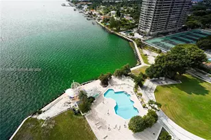 11111 Biscayne Blvd, Miami, FL 33181 - Photo 6