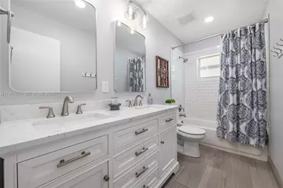 18044 SW 89th Pl, Palmetto Bay, FL 33157 - Photo 12