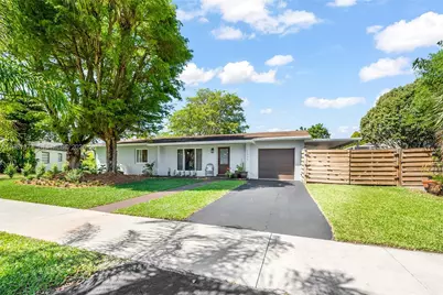 18044 SW 89th Pl, Palmetto Bay, FL 33157 - Photo 1