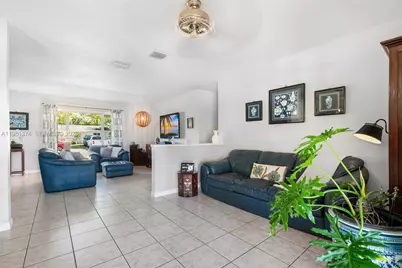 18044 SW 89th Pl, Palmetto Bay, FL 33157 - Photo 6
