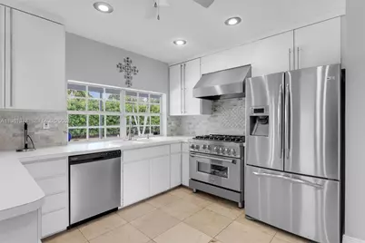 10721 SW 124th St, Miami, FL 33176 - Photo 10