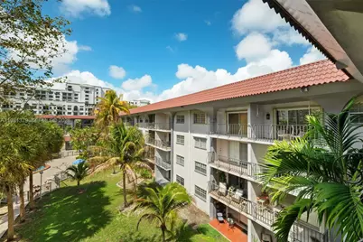 8107 SW 72nd Ave #410E, Miami, FL 33143 - Photo 2